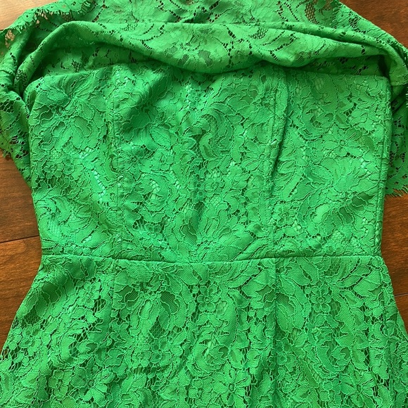 STUNNING BB Dakota green structured dress! Size 4, removable straps. - Picture 4 of 4